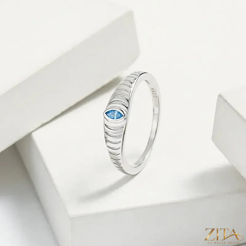 925 Sterling silver ring with inlaid zircon stones, elegant jewelry piece from Zita La Belle Elite.