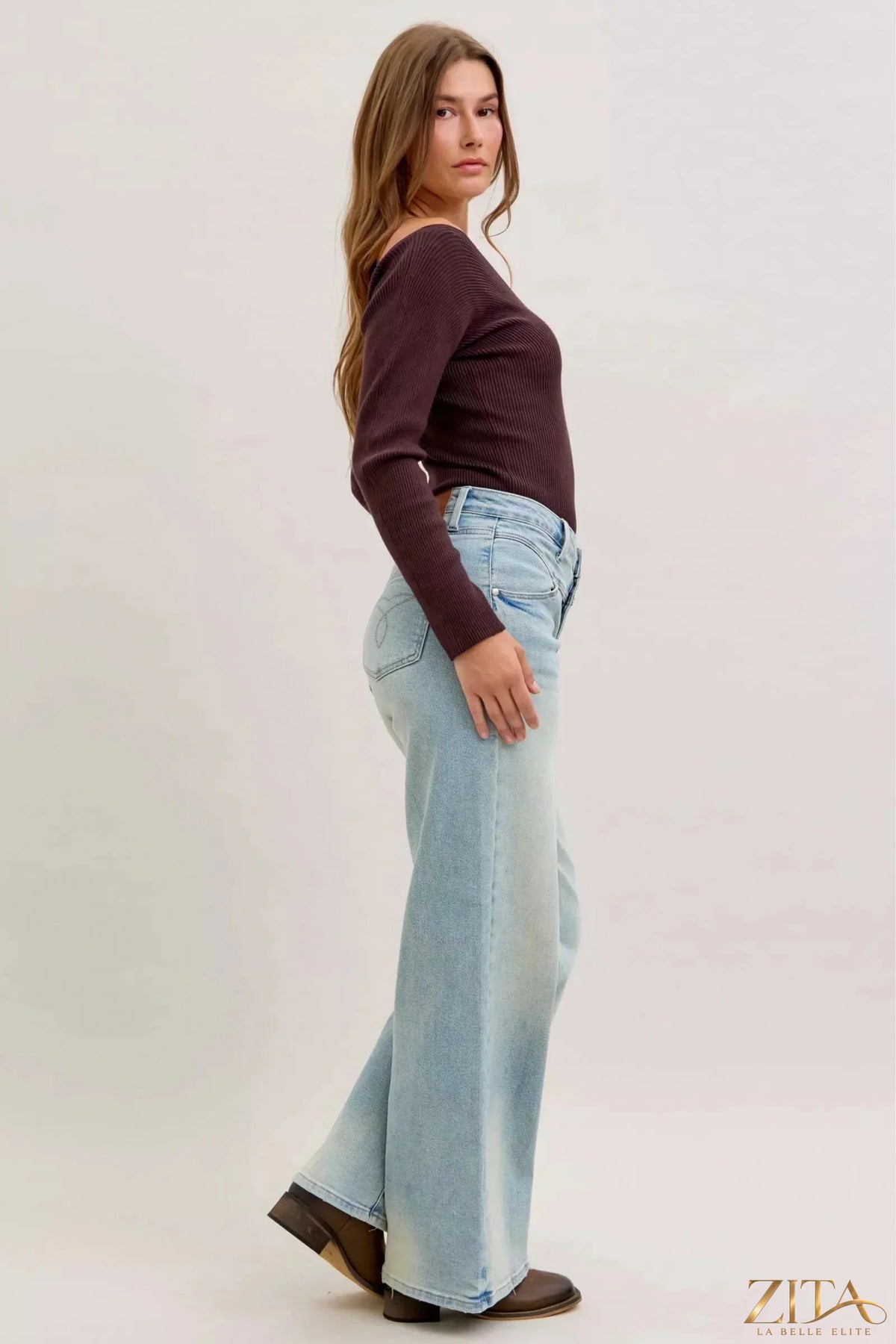 Zita La Belle Elite Judy Blue high waist column straight jeans in denim with a classic fit and clean design.