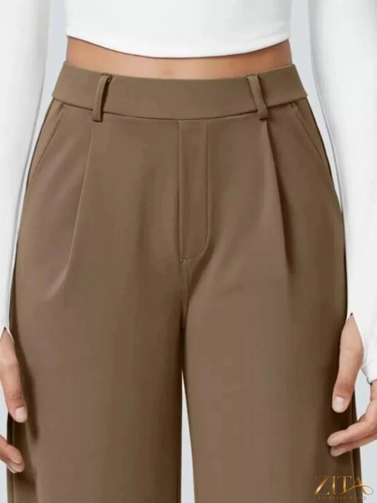 Zita La Belle Elite wide leg pants in soft fabric, showcasing a relaxed fit and stylish silhouette.