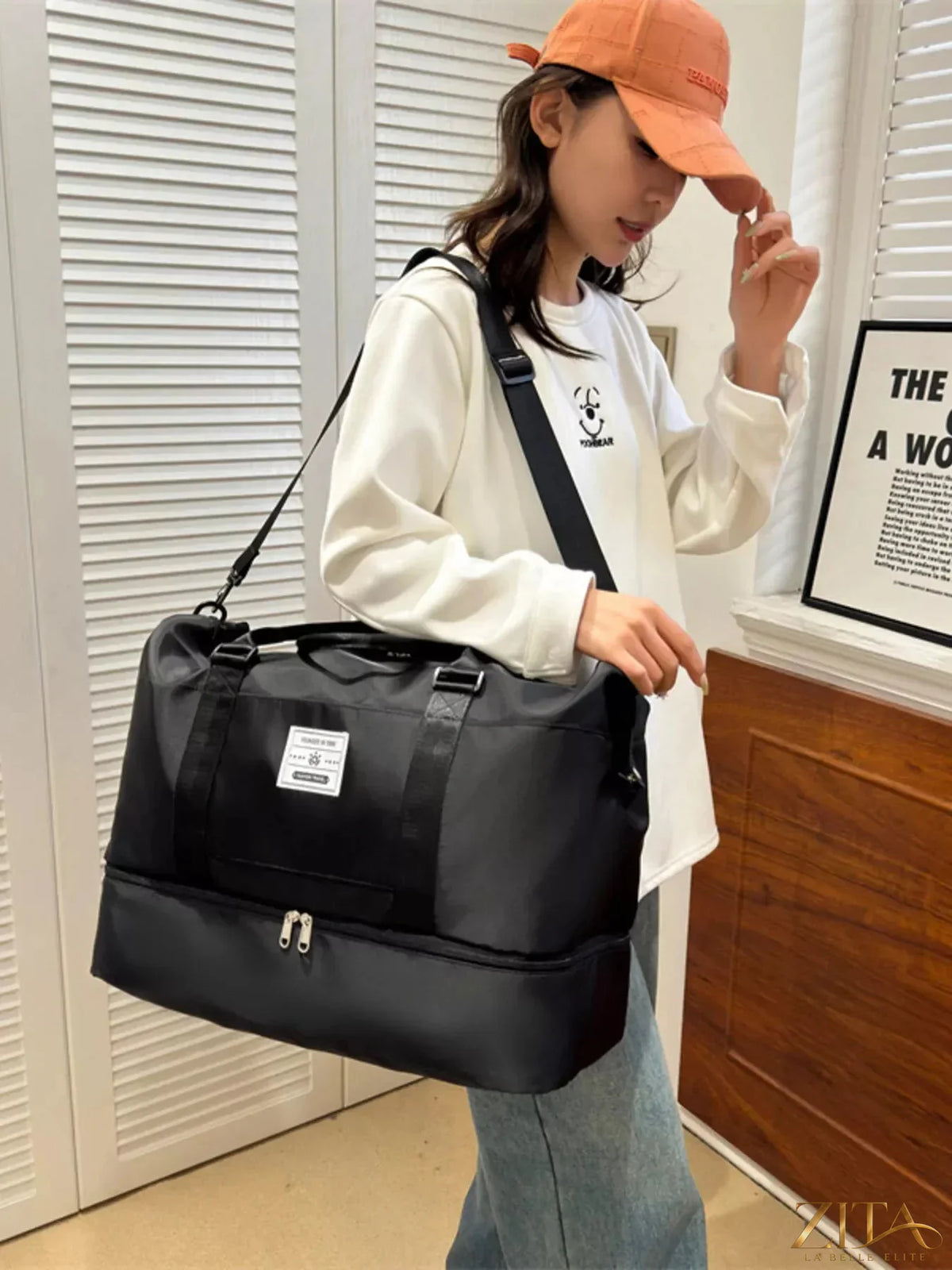 Zita La Belle Elite lightweight Oxford cloth travel bag with sturdy handles and spacious main compartment.