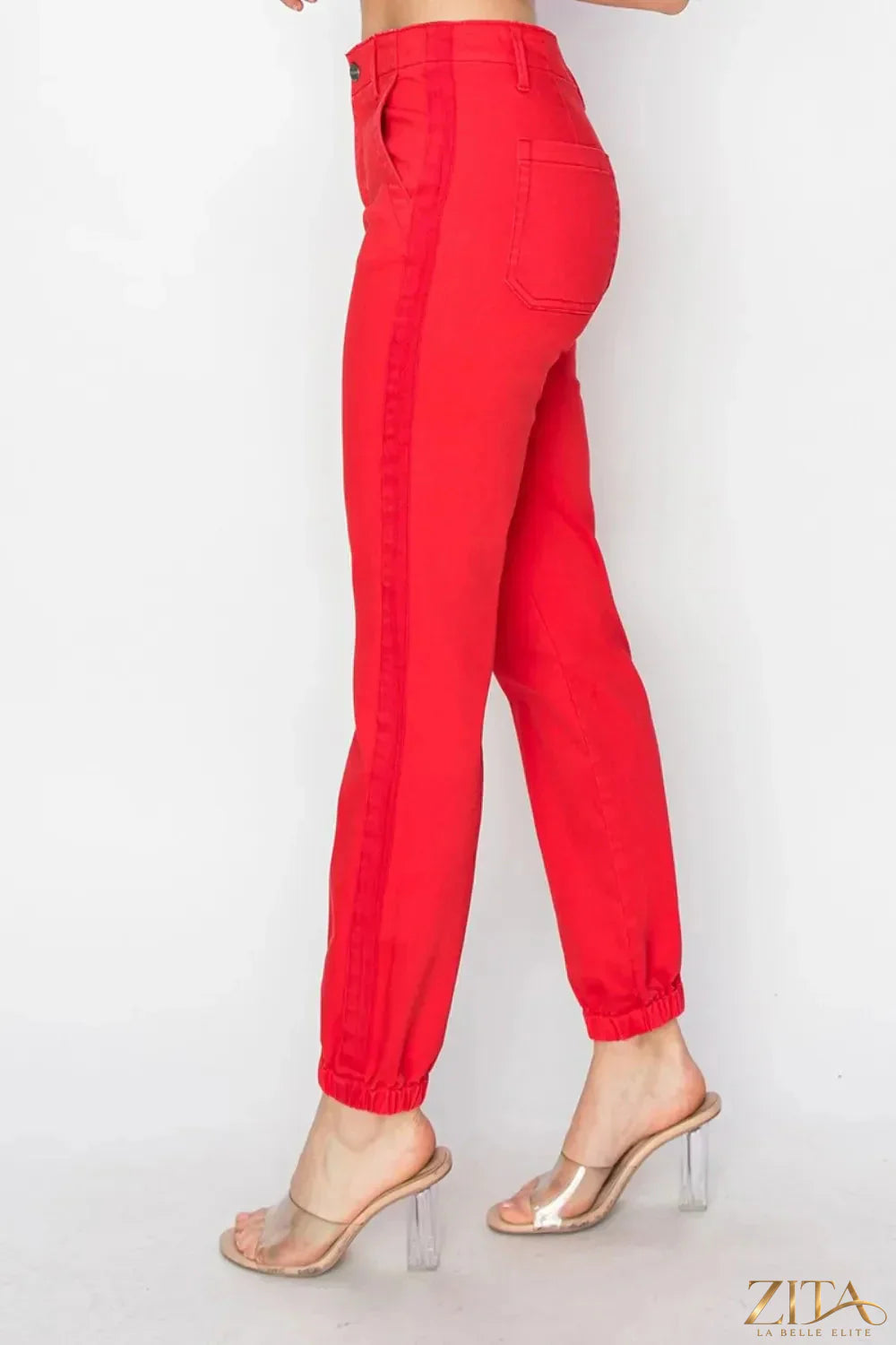 Zita La Belle Elite RISEN high-waisted jogger jeans in full size, featuring a relaxed fit and classic denim style.