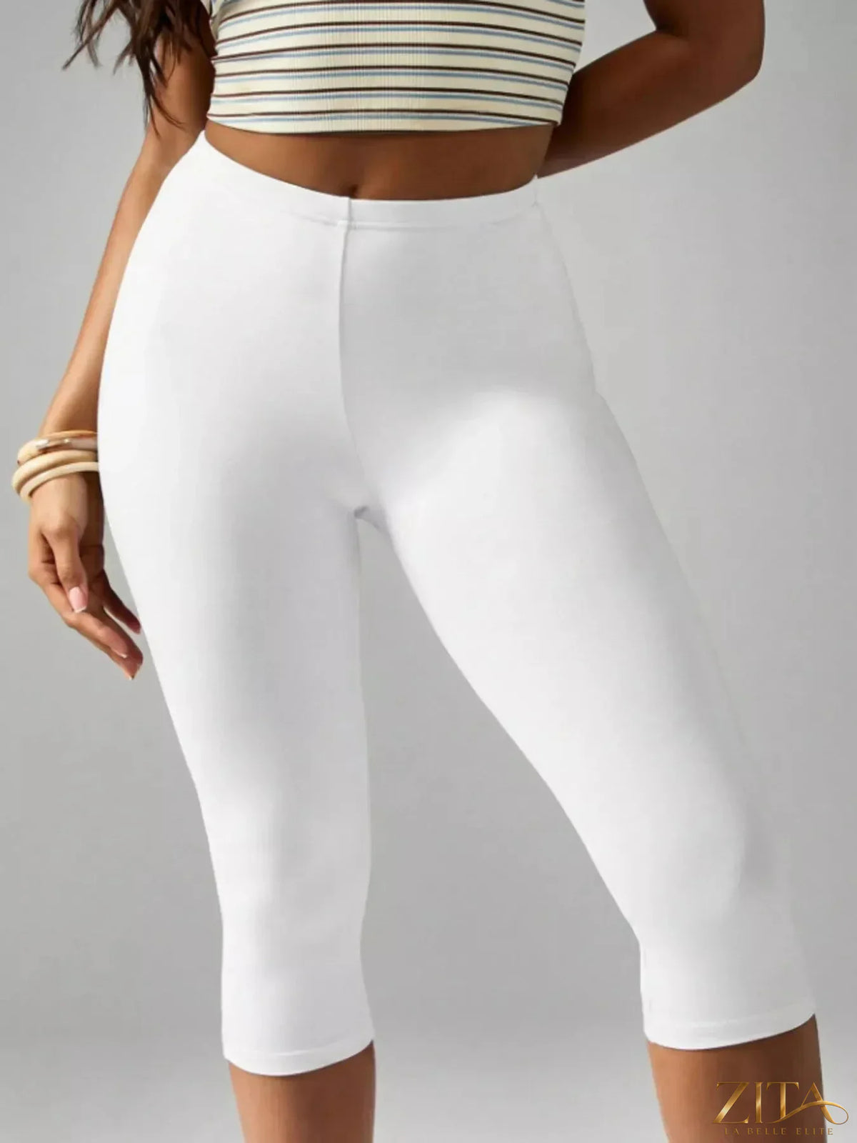 Zita La Belle Elite high-waisted active capri leggings in black, featuring a snug fit and stretchy fabric for workout comfort.