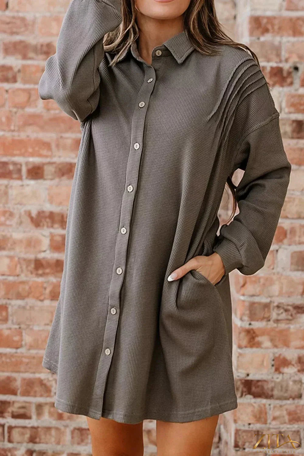 Zita La Belle Elite casual button-down dress with pockets, featuring a relaxed fit and lightweight fabric, perfect for everyday wear.
