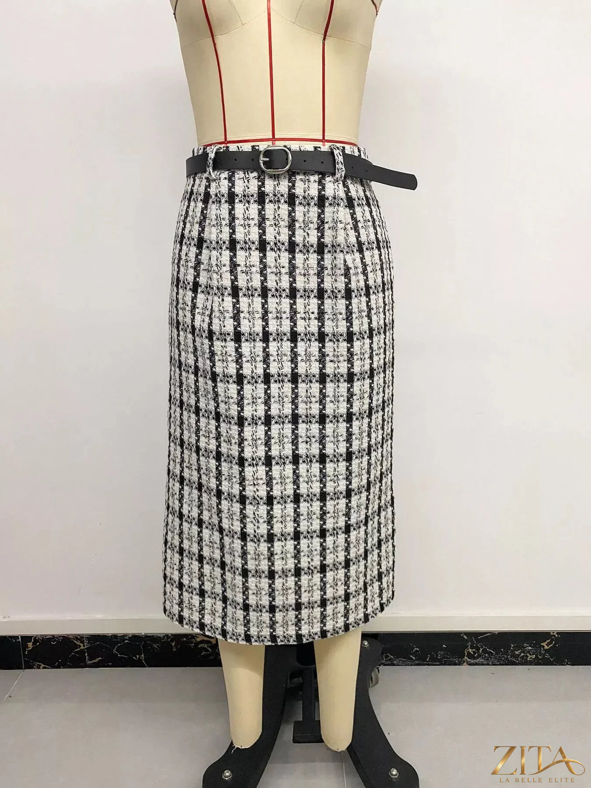 High-waisted tweed plaid midi skirt by Zita La Belle Elite, featuring a stylish pattern and tailored fit.