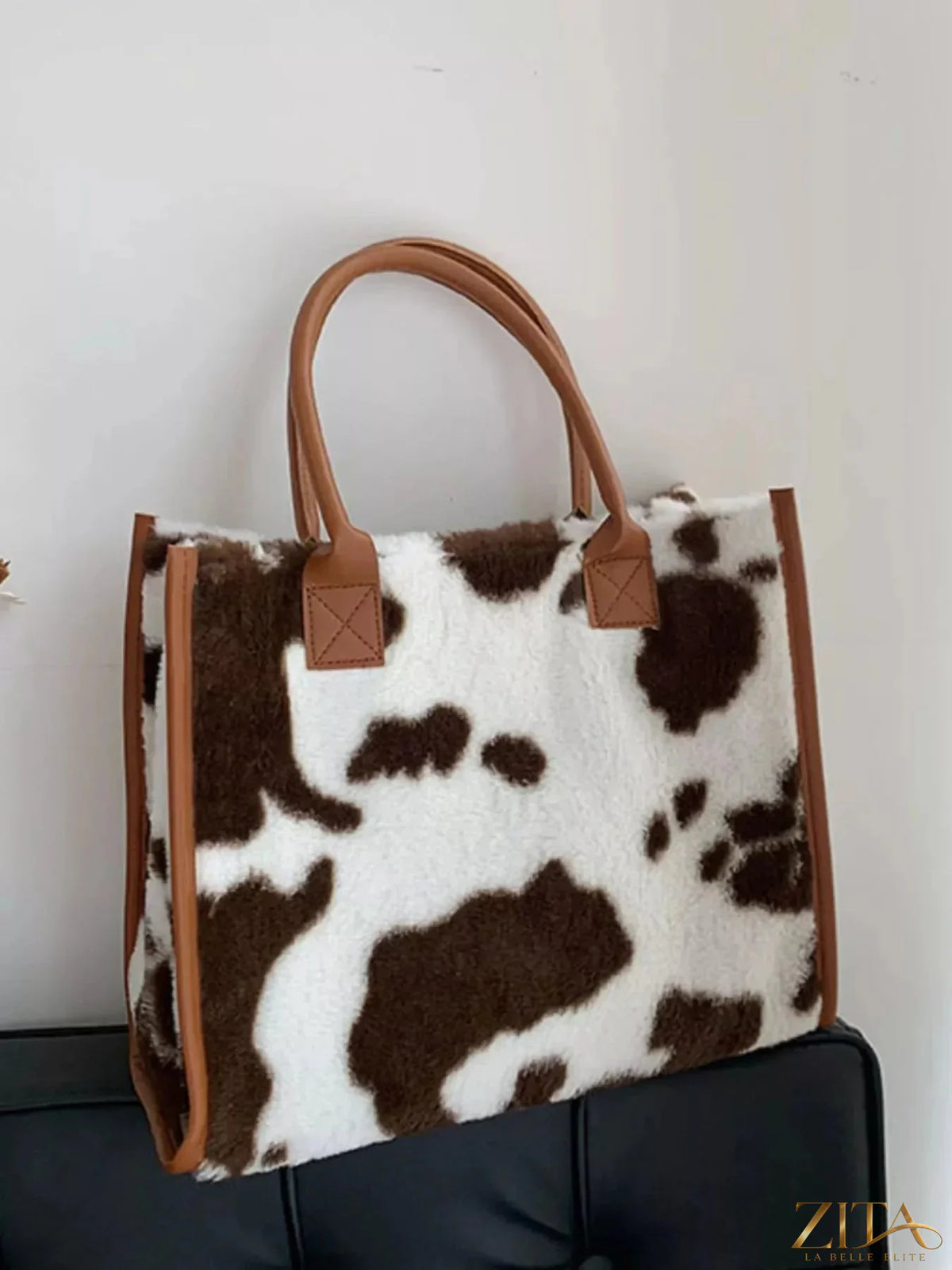 Zita La Belle Elite plush tote bag with soft fabric and sturdy handles, designed for stylish and practical everyday use.