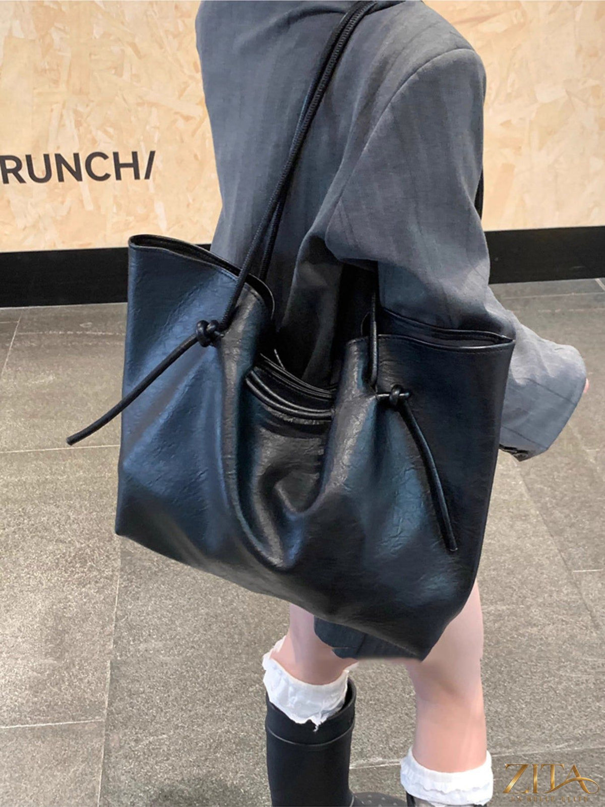 Zita La Belle Elite knot-detail tote bag with woven design and sturdy handles, stylish accessory for everyday use