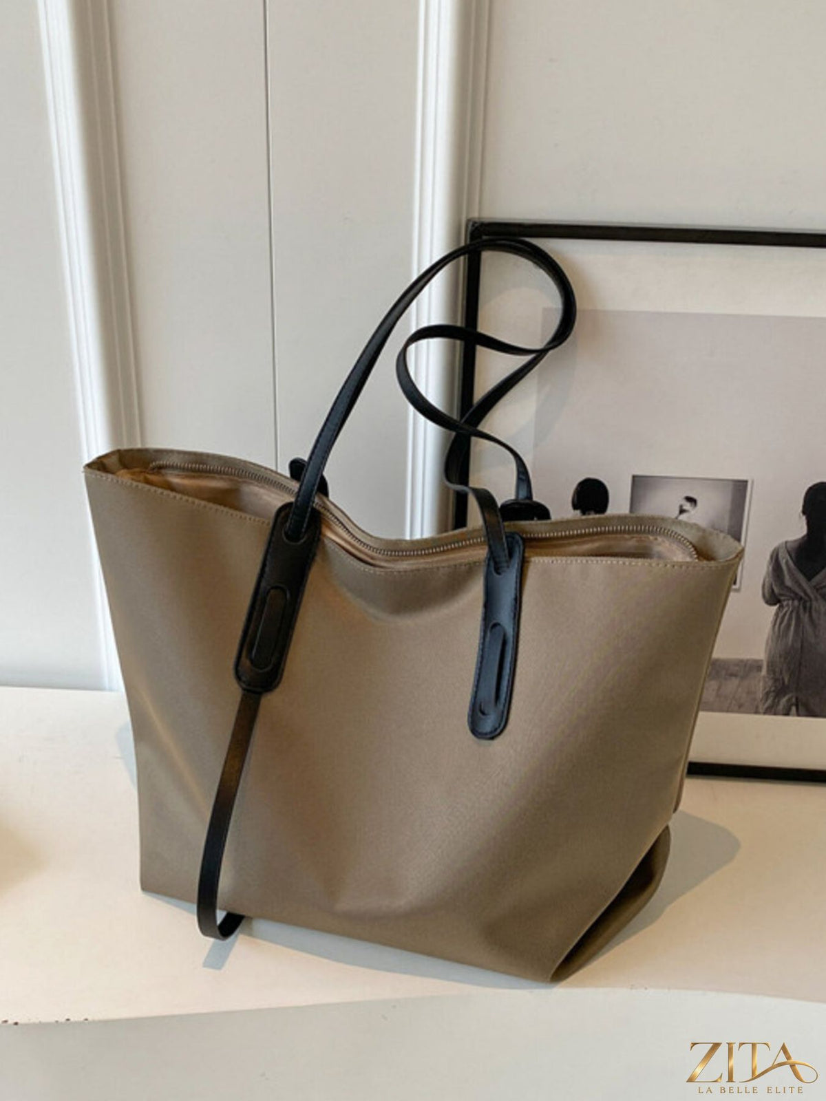 Large capacity tote bag by Zita La Belle Elite, showing sturdy fabric and spacious interior with handles for versatile carrying.