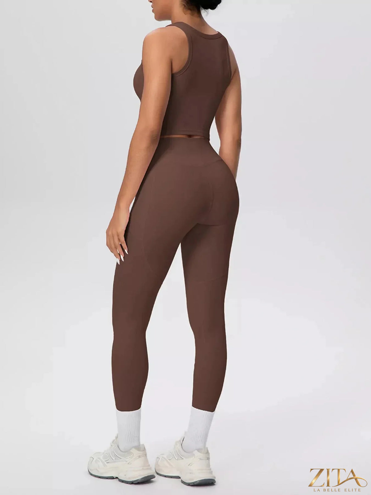 Zita La Belle Elite scoop neck tank top and high-waisted leggings active set, comfortable and stylish gym wear in black.