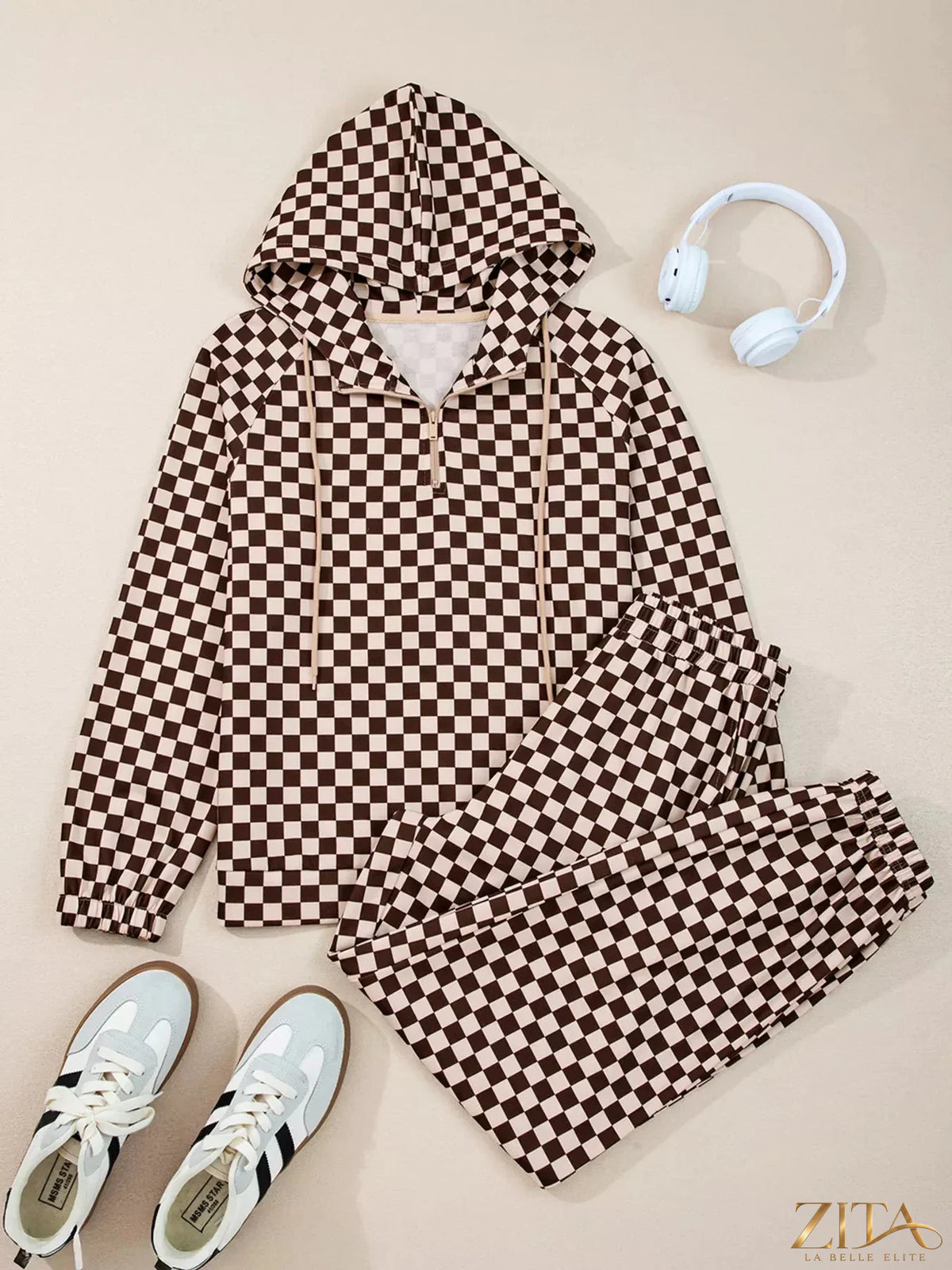 Checkered Zita La Belle Elite hoodie and pants set with drawstring waist, casual loungewear with a stylish checkered pattern.