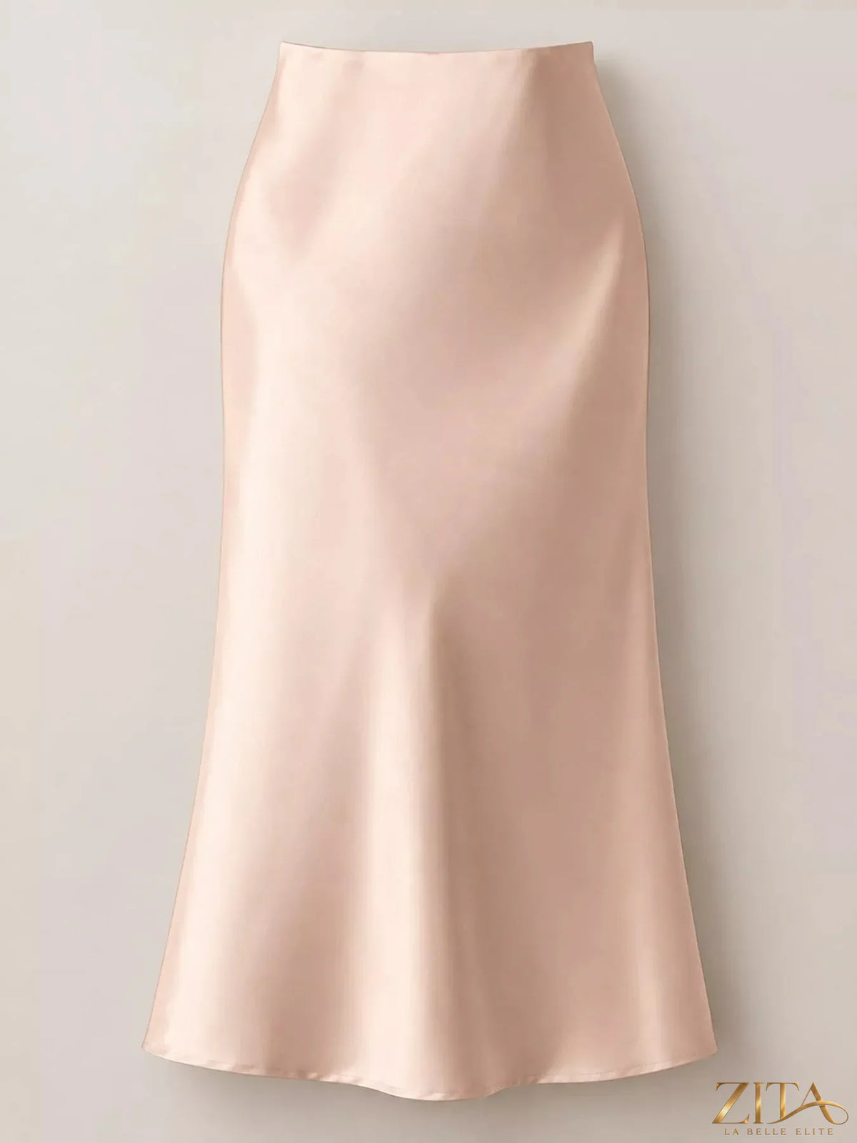 High-waisted satin midi skirt in a sleek, shiny fabric with a flowy design, perfect for stylish everyday wear.