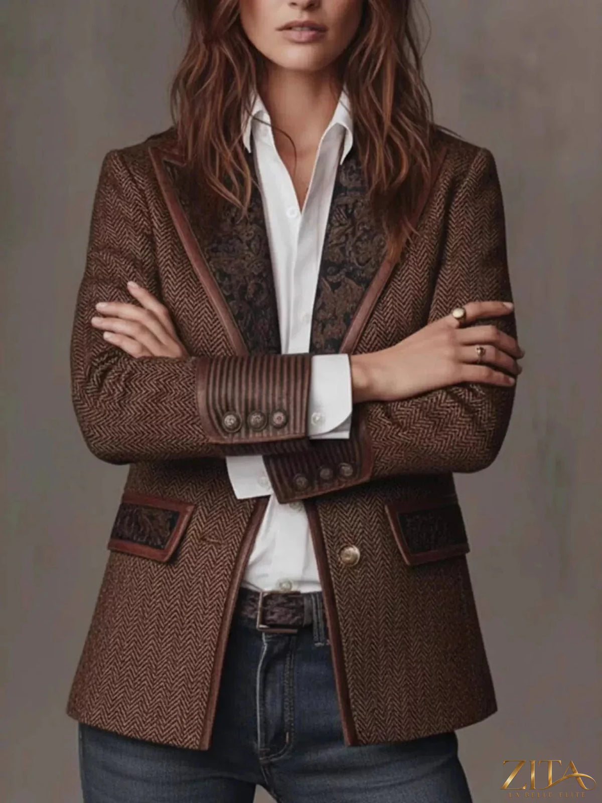 Plus size Zita La Belle Elite slim fit blazer with lapel collar, tailored design, and structured silhouette.