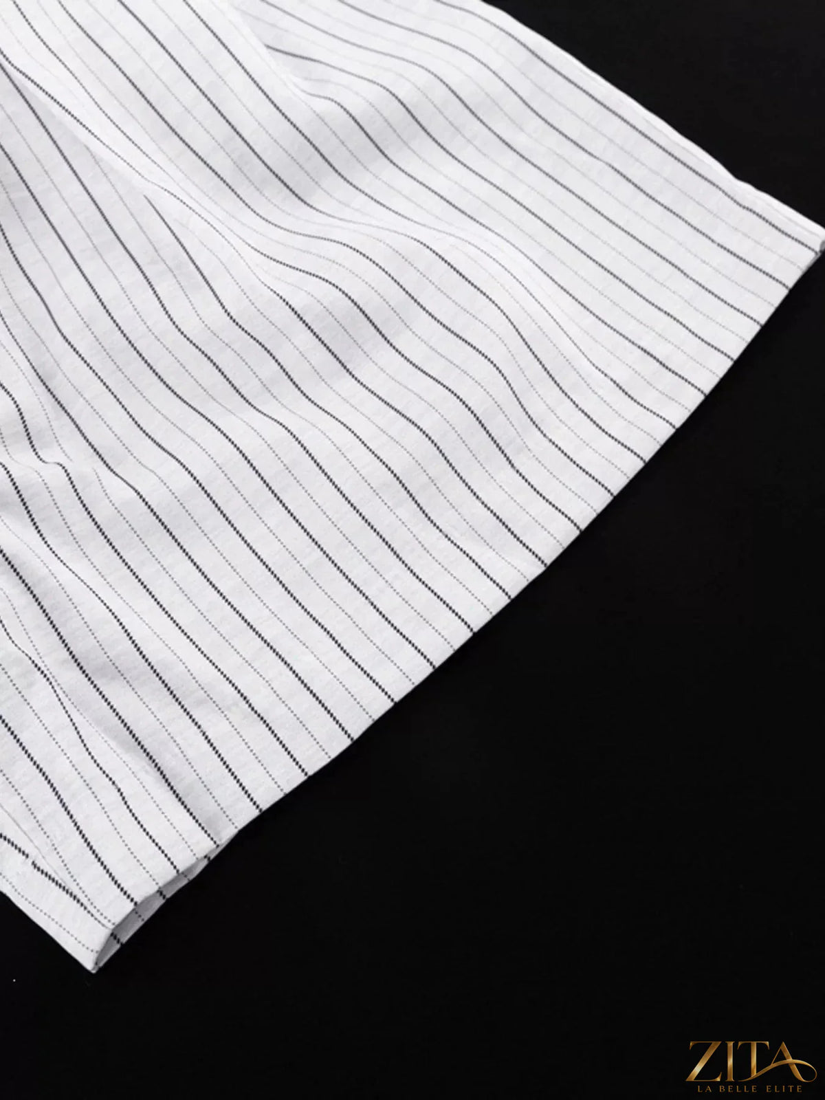 Zita La Belle Elite pinstripe cropped blazer and pleated shorts set, stylish women's fashion ensemble with tailored blazer and high-waisted shorts