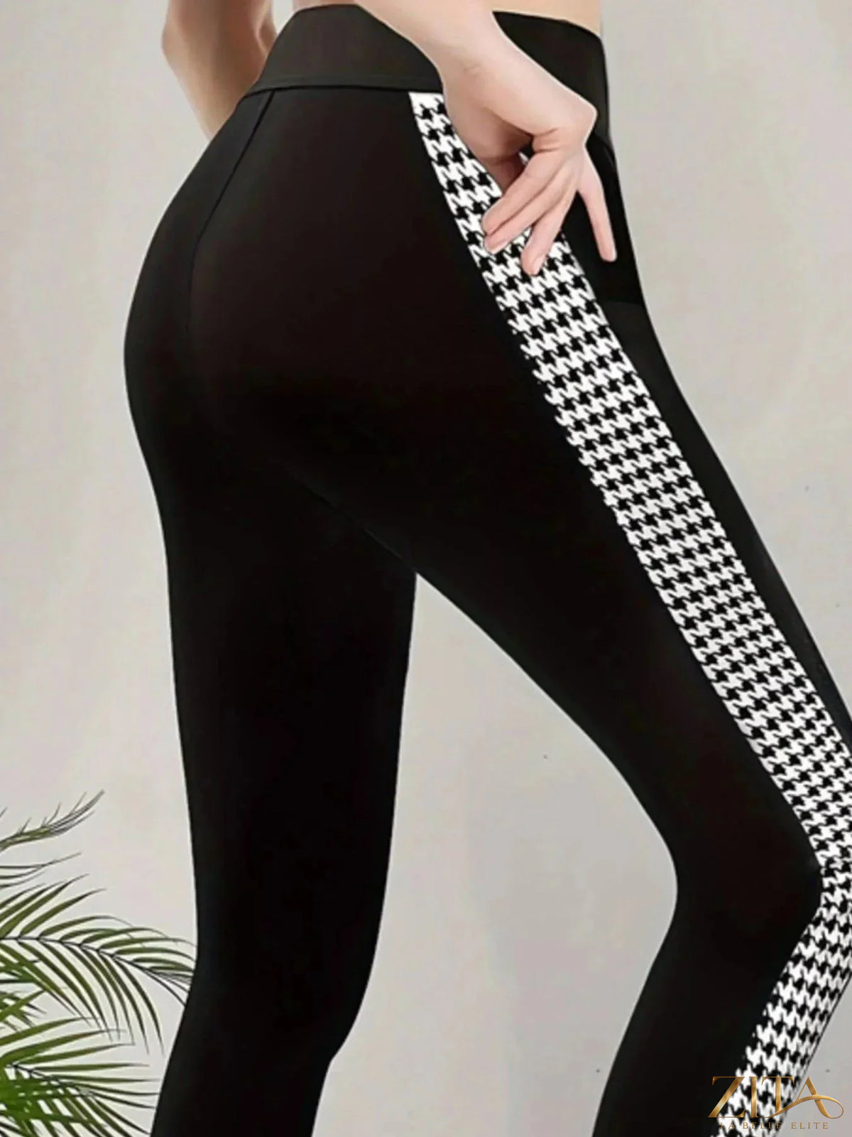 Zita La Belle Elite high-waisted side houndstooth active leggings with elastic waistband and athletic fit, shown on a model.