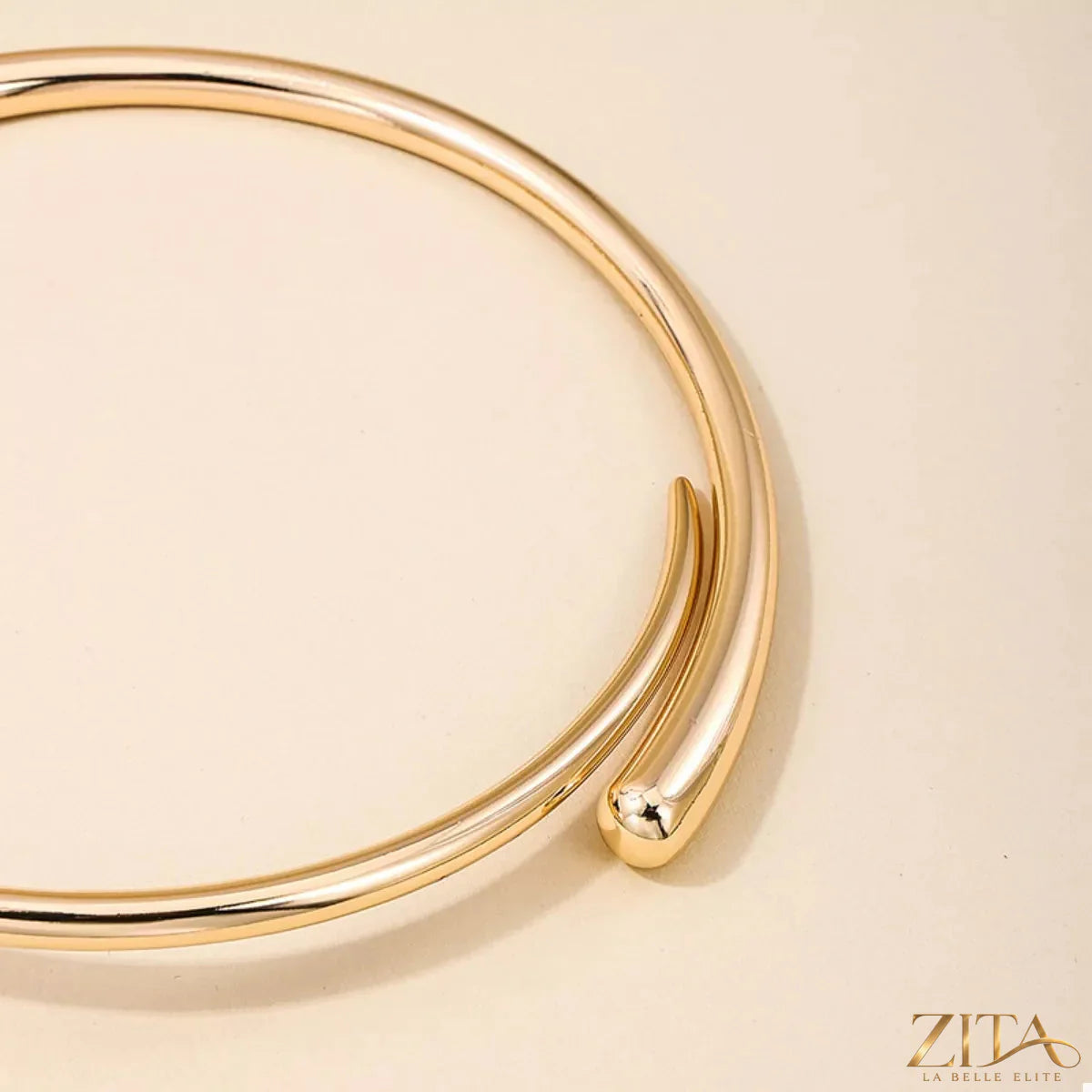 18K gold-plated alloy adjustable necklace from Zita La Belle Elite, featuring a delicate chain and elegant design.