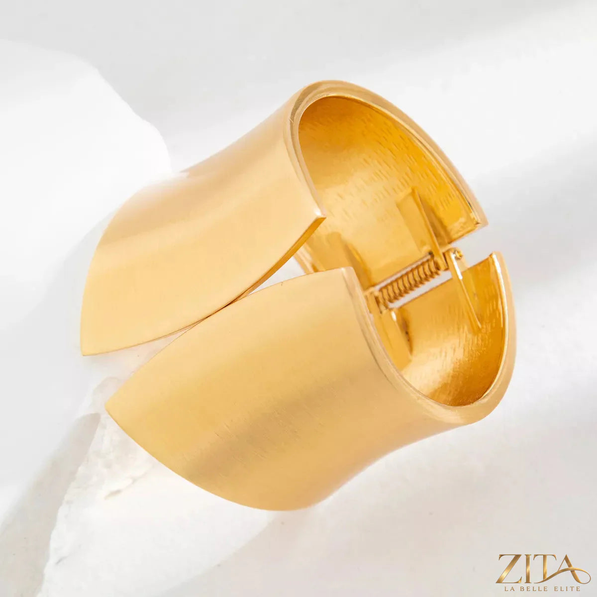 Zita La Belle Elite wide cuff bracelet with sleek metal design, showcasing a stylish and modern jewelry accessory.