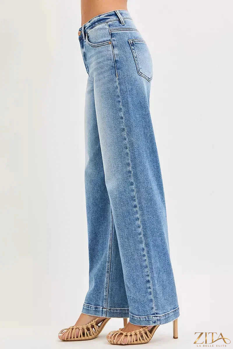 Zita La Belle Elite RISEN high rise wide baggy jeans with relaxed fit and faded denim wash, shown on a model.