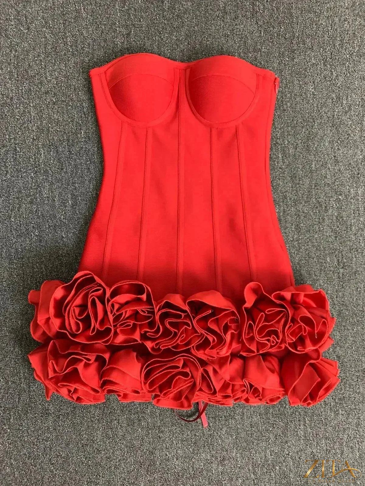 Zita La Belle Elite strapless lace-up back bodycon mini dress, form-fitting party dress with lace details and sleeveless design