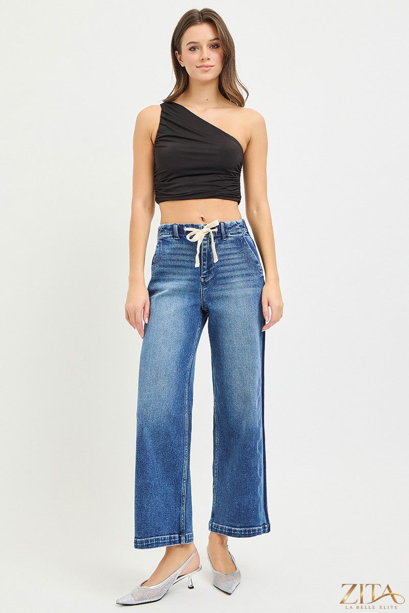 Zita La Belle Elite RISEN high-rise cropped wide jeans with elastic band, showcasing a relaxed fit and stylish denim fabric.