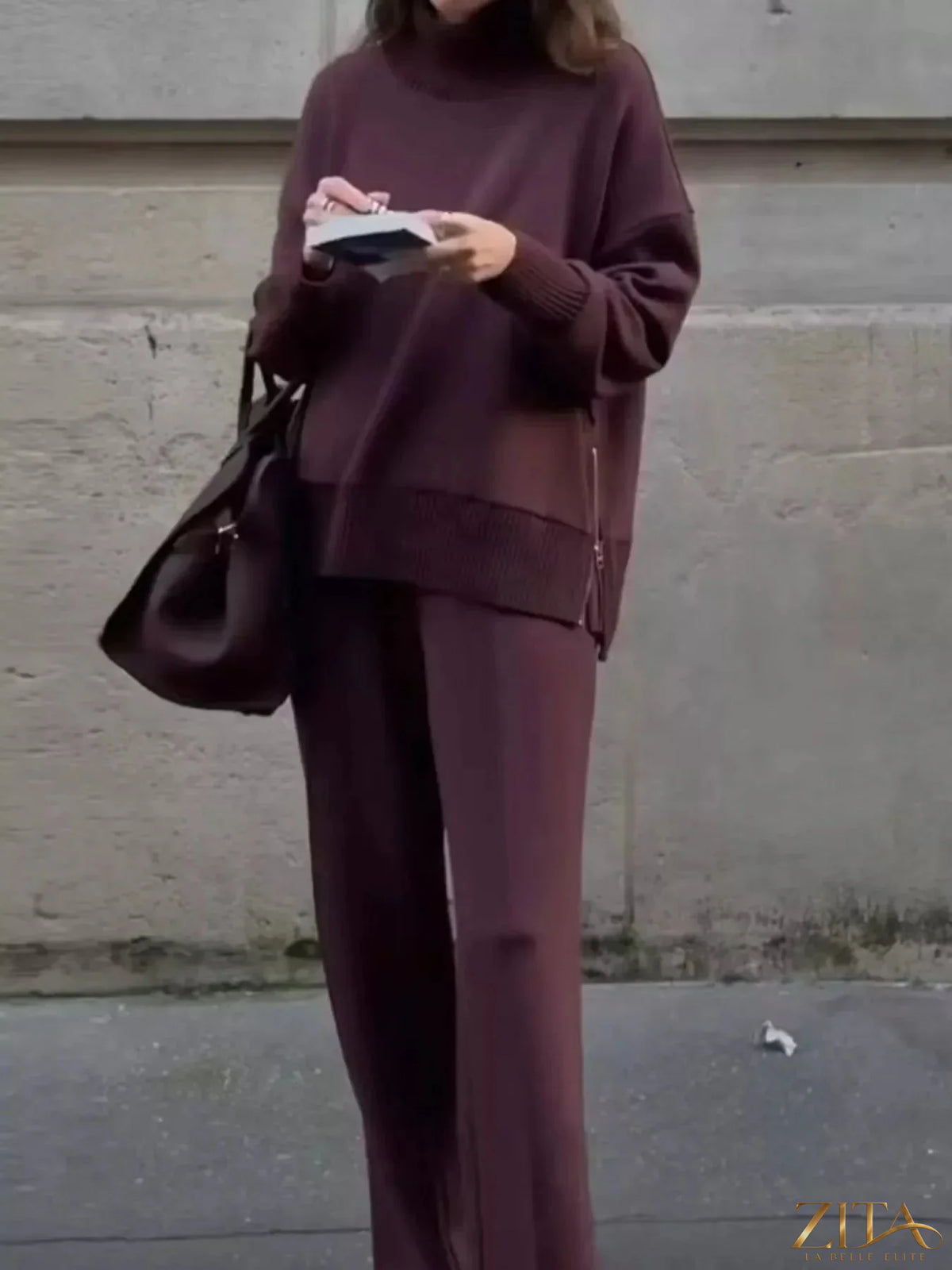 Zita La Belle Elite turtleneck side zipper sweatshirt and matching pants set, featuring a stylish and comfortable casual outfit.
