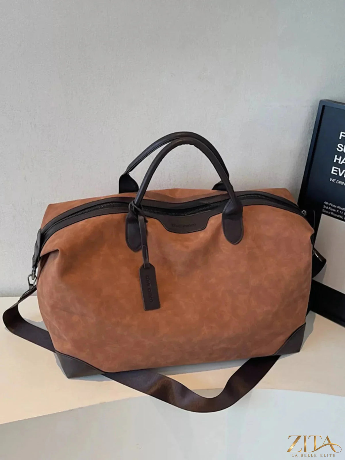 Vintage large capacity travel bag by Zita La Belle Elite, showing durable fabric and spacious design for travel essentials.