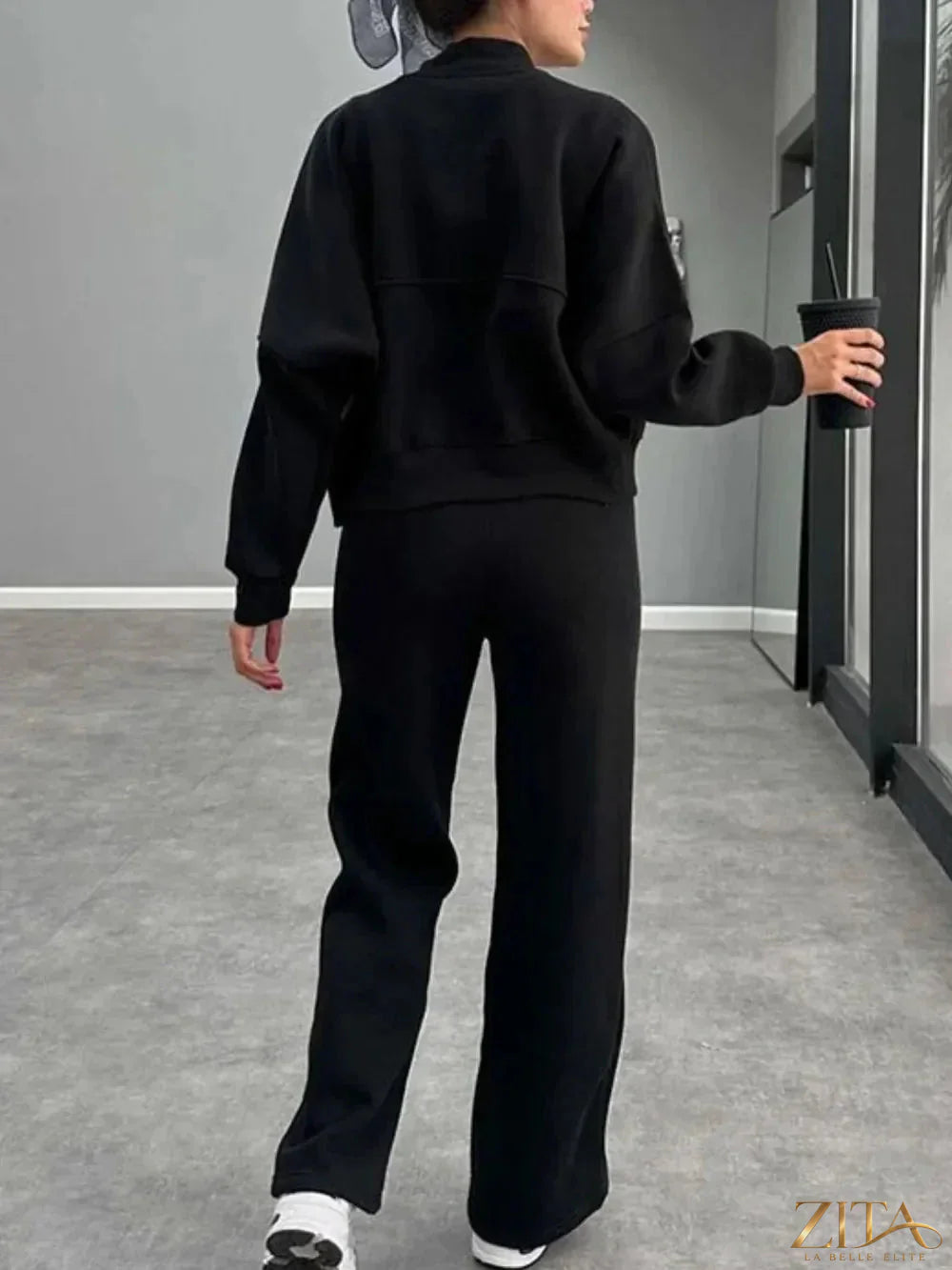 Zita La Belle Elite baseball collar zip-up outerwear and drawstring pants set, featuring a stylish and comfortable casual outfit.