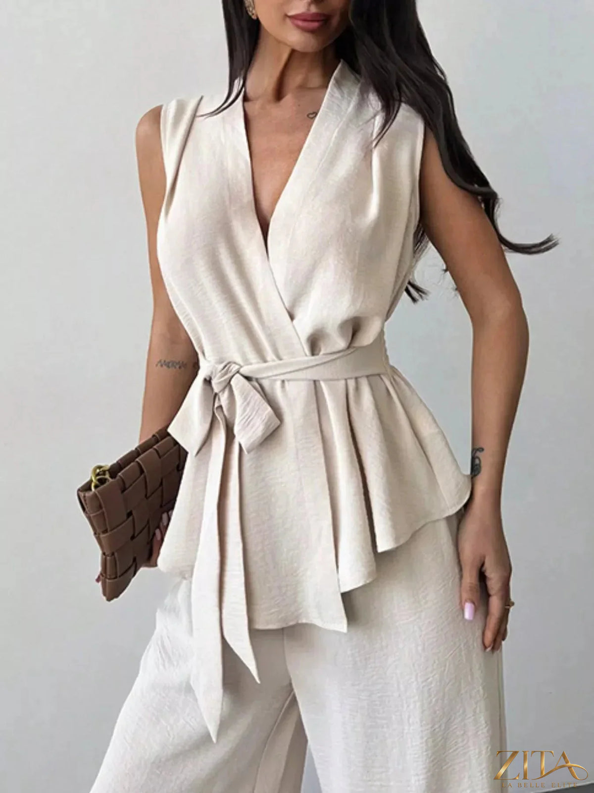 Zita La Belle Elite sleeveless top and wide-leg pants set, featuring a stylish, coordinated summer outfit in a light fabric.