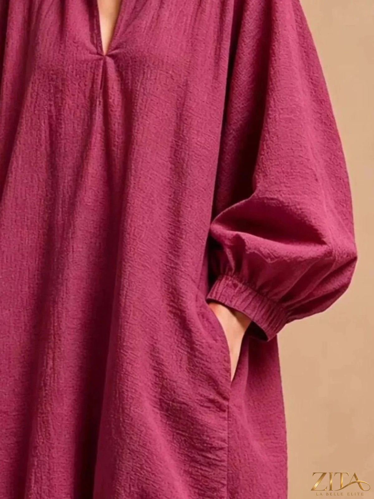 Zita La Belle Elite casual loose-fit mini dress with balloon sleeves and pockets, styled for a relaxed, fashionable look.