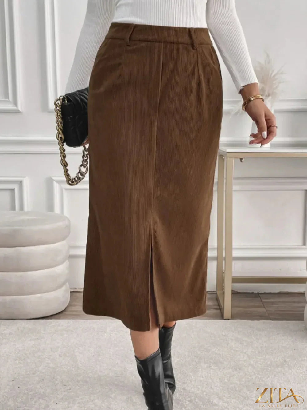 Zita La Belle Elite Perfee slit midi skirt with pockets, stylish black skirt featuring a side slit and convenient pockets, full length.