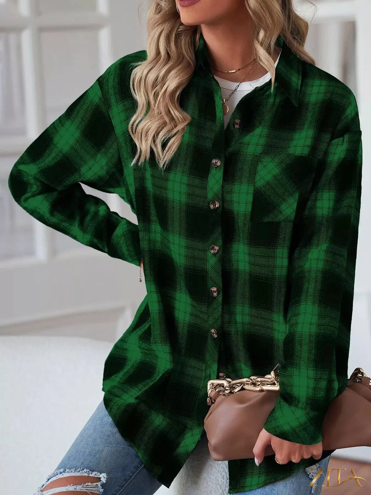 Zita La Belle Elite plaid button-down oversized shirt in red and black, featuring a relaxed fit and classic collar.