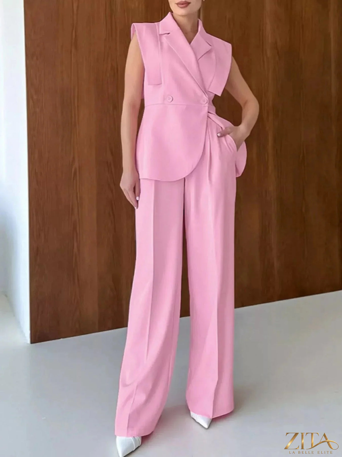 Zita La Belle Elite sleeveless blazer and wide-leg pants two-piece set, tailored fit, in neutral fabric with lapel collar and high waist.