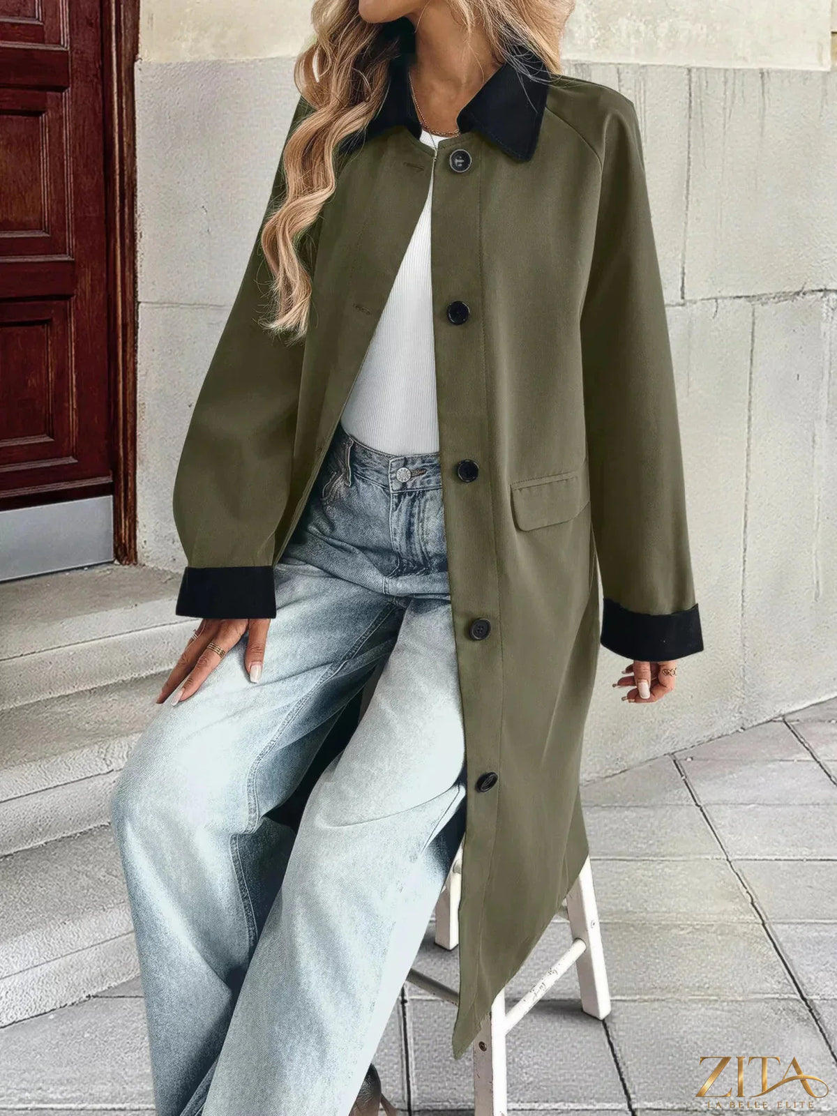Zita La Belle Elite contrast collar button-up coat with tailored fit, featuring a classic design and stylish collar detail.