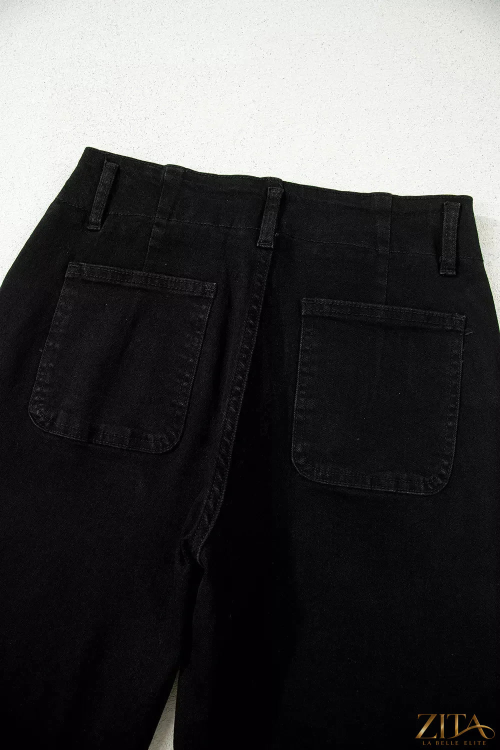 Zita La Belle Elite high waist flared jeans with 2-button front, stylish and fitted at the waist, flowing bell-bottoms.