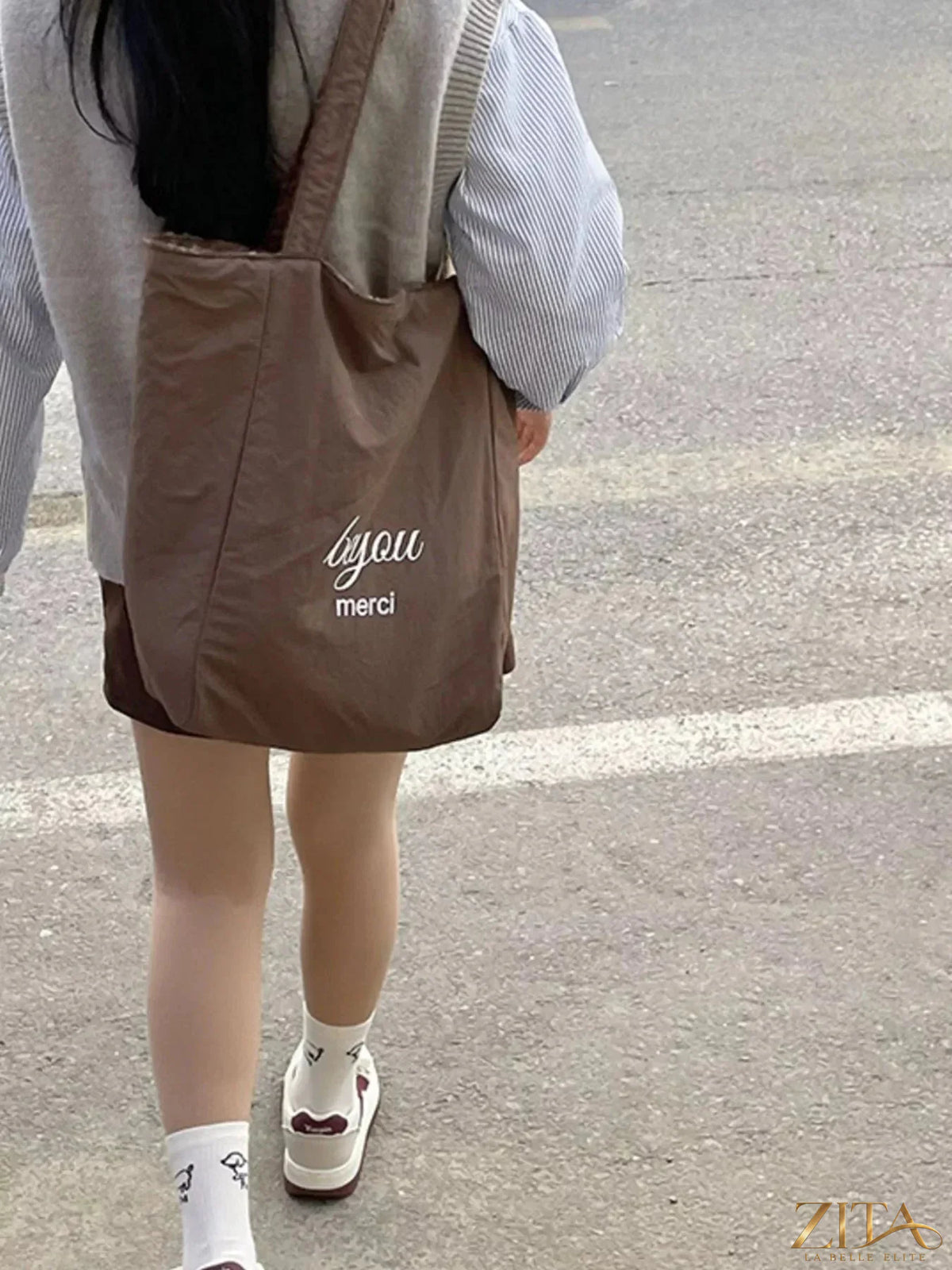 Zita La Belle Elite lightweight tote bag with spacious interior and sturdy handles, perfect for casual daily use.