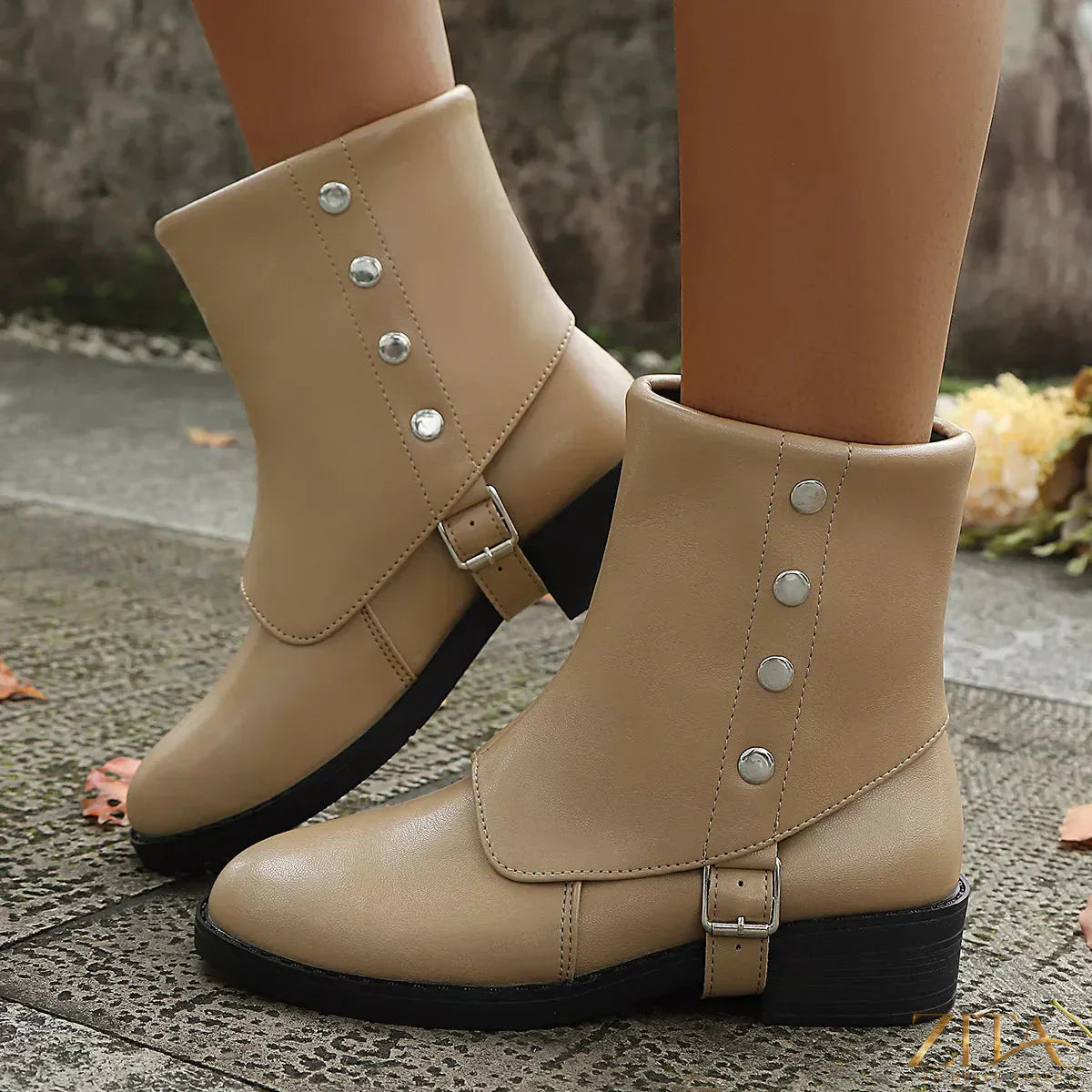 Zita La Belle Elite round toe block heel boots in black leather with sturdy heel and stylish design.