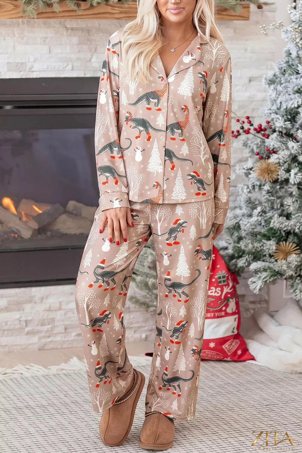 Abstract print long sleeve top and pants two-piece lounge set by Zita La Belle Elite, featuring a stylish, comfortable matching ensemble.