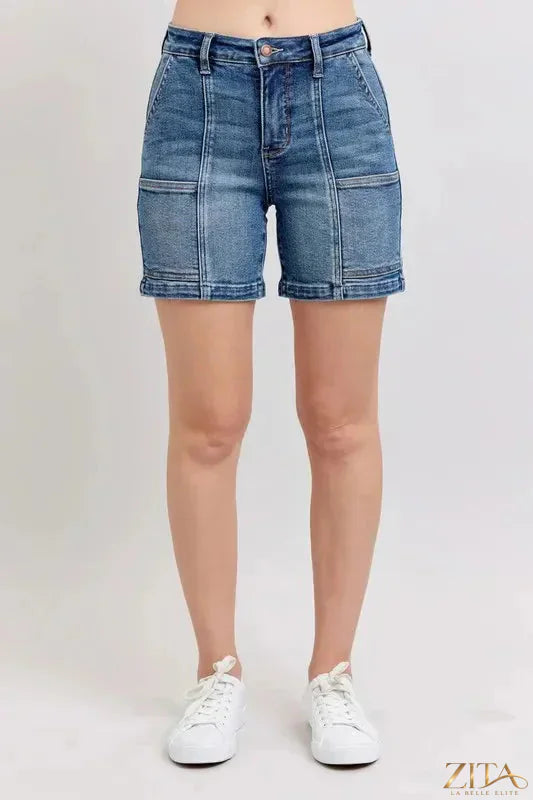 Zita La Belle Elite Judy Blue high-rise denim shorts in plus size, featuring classic five-pocket design and frayed hem detail.