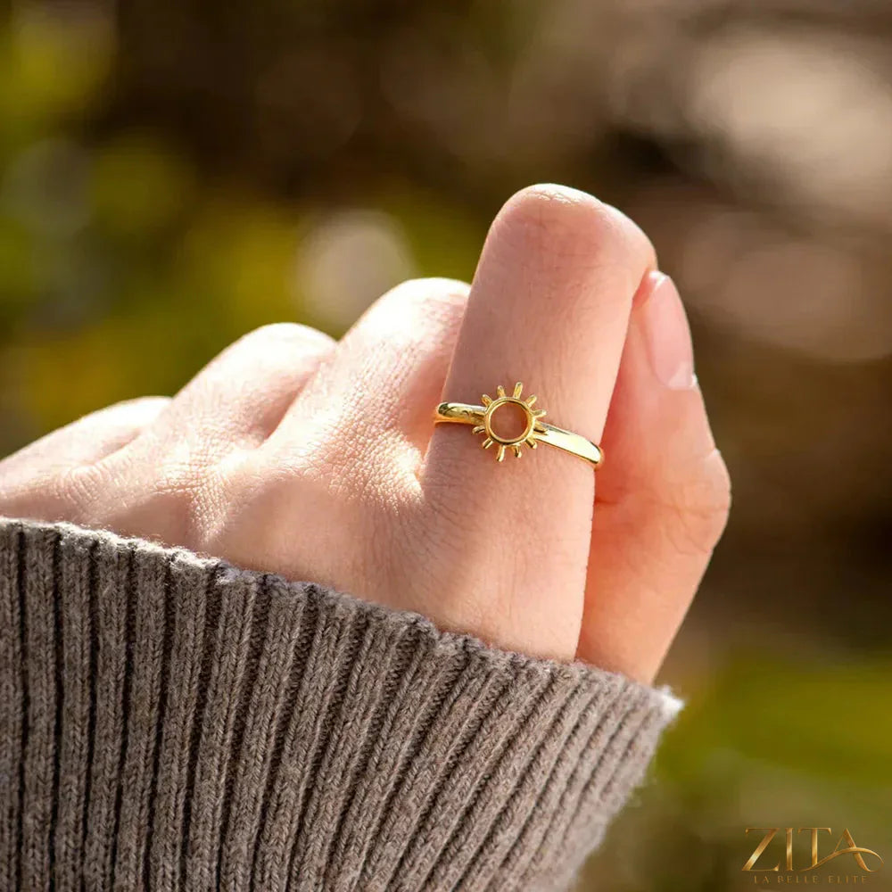 Sun-shaped 18K gold-plated ring by Zita La Belle Elite featuring a radiant sun design and polished finish.