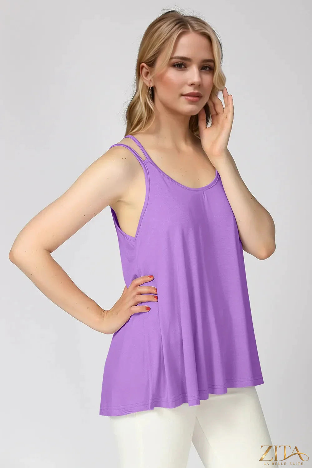 Zita La Belle Elite Basic Bae bamboo cami with scoop neck and double spaghetti straps, light and breathable top for casual wear.