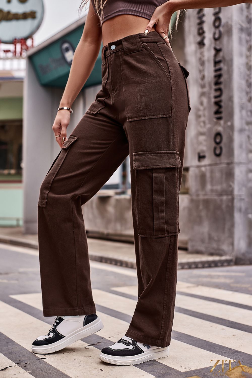 Zita La Belle Elite buttoned high waist loose fit jeans displayed on a model, showcasing classic denim style and relaxed fit.