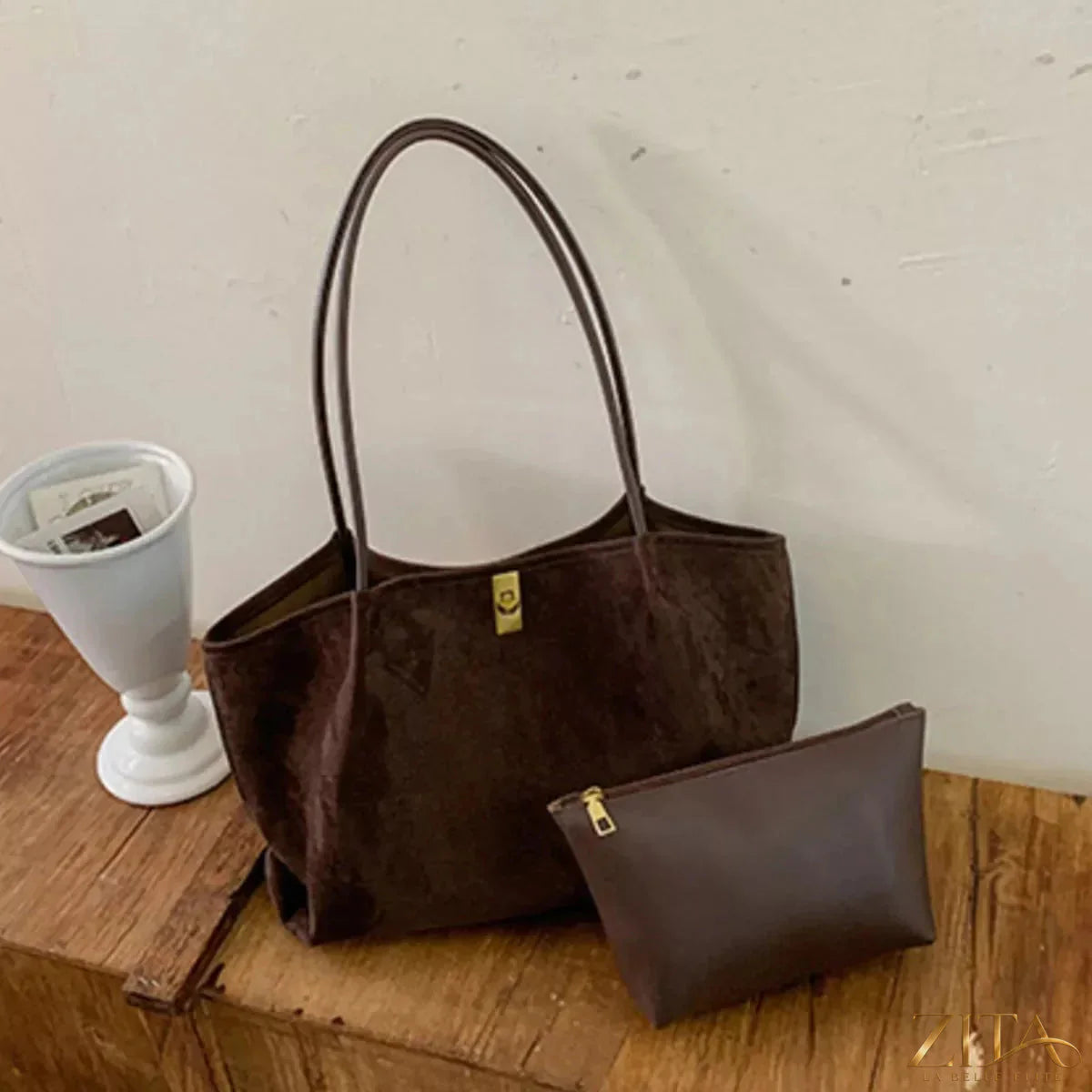 Vintage solid color tote bag by Zita La Belle Elite, featuring durable fabric and spacious interior for everyday use.