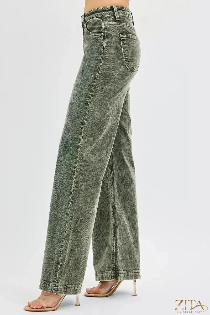 Zita La Belle Elite high rise wide leg corduroy jeans in plus size, showcasing the full length and textured fabric.