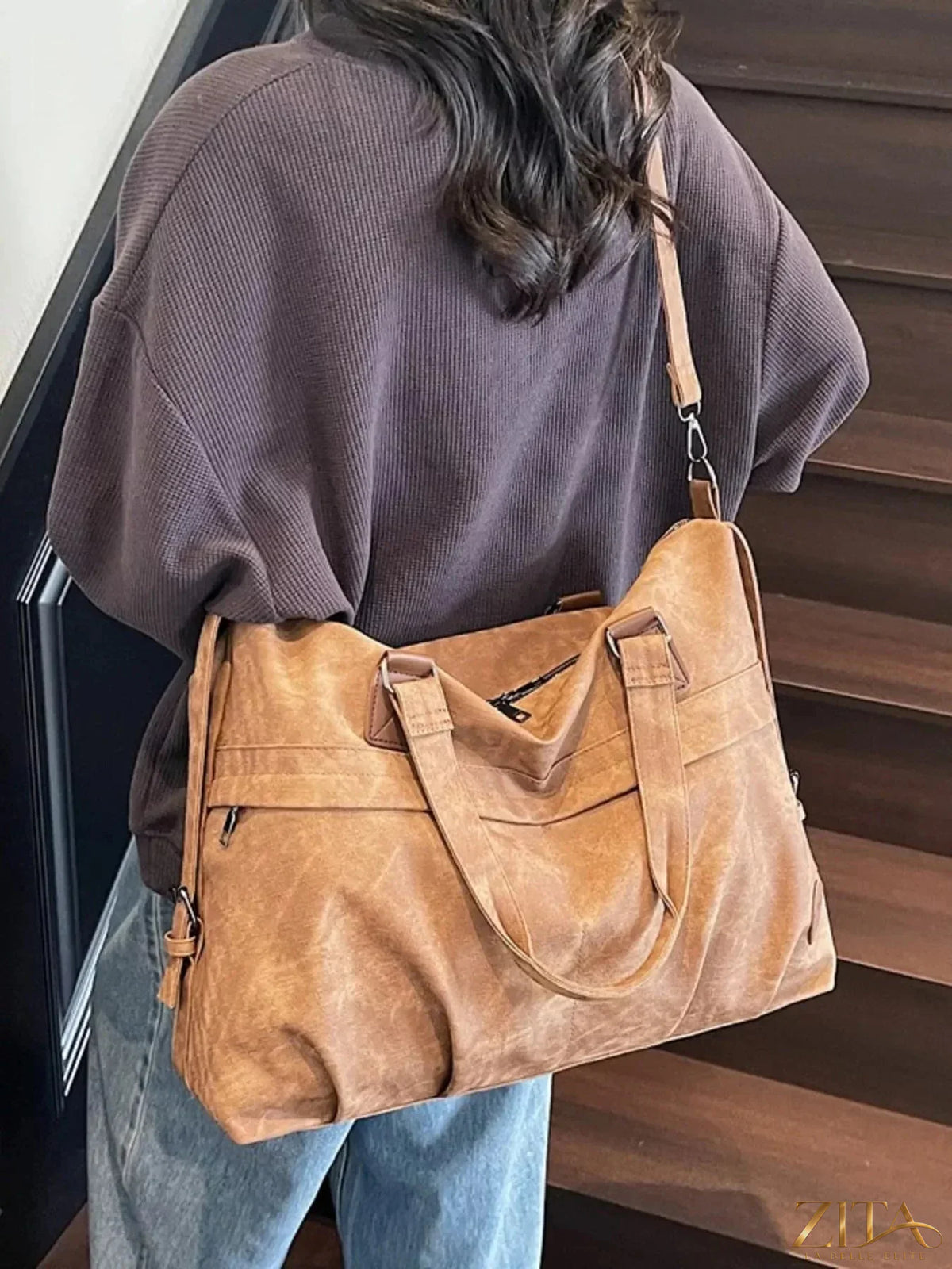 Vintage Zita La Belle Elite adjustable strap duffel bag with leather accents and spacious interior, ideal for travel and gym use.