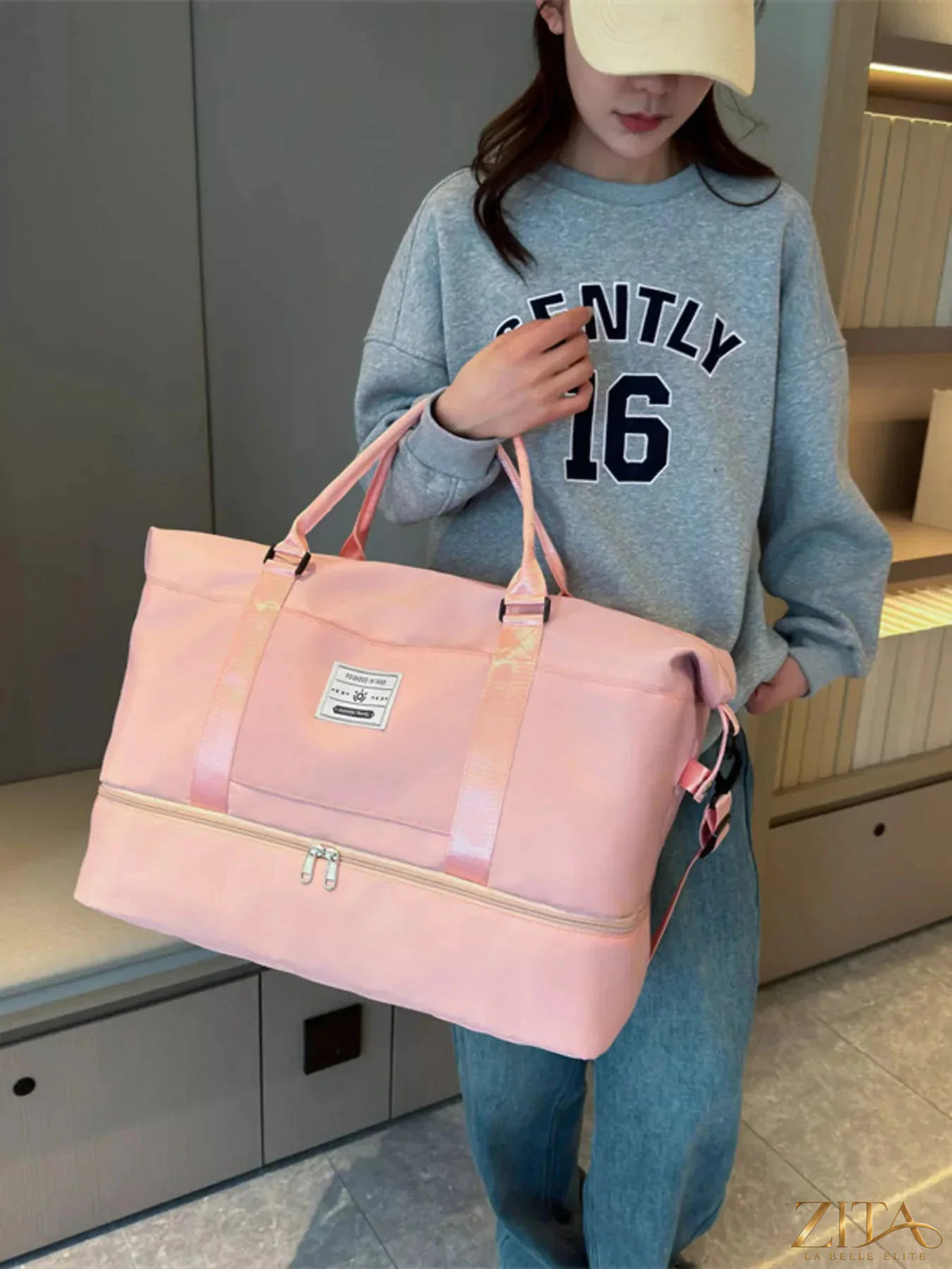 Lightweight Zita La Belle Elite Oxford cloth travel bag with sturdy handles and spacious interior for convenient packing.