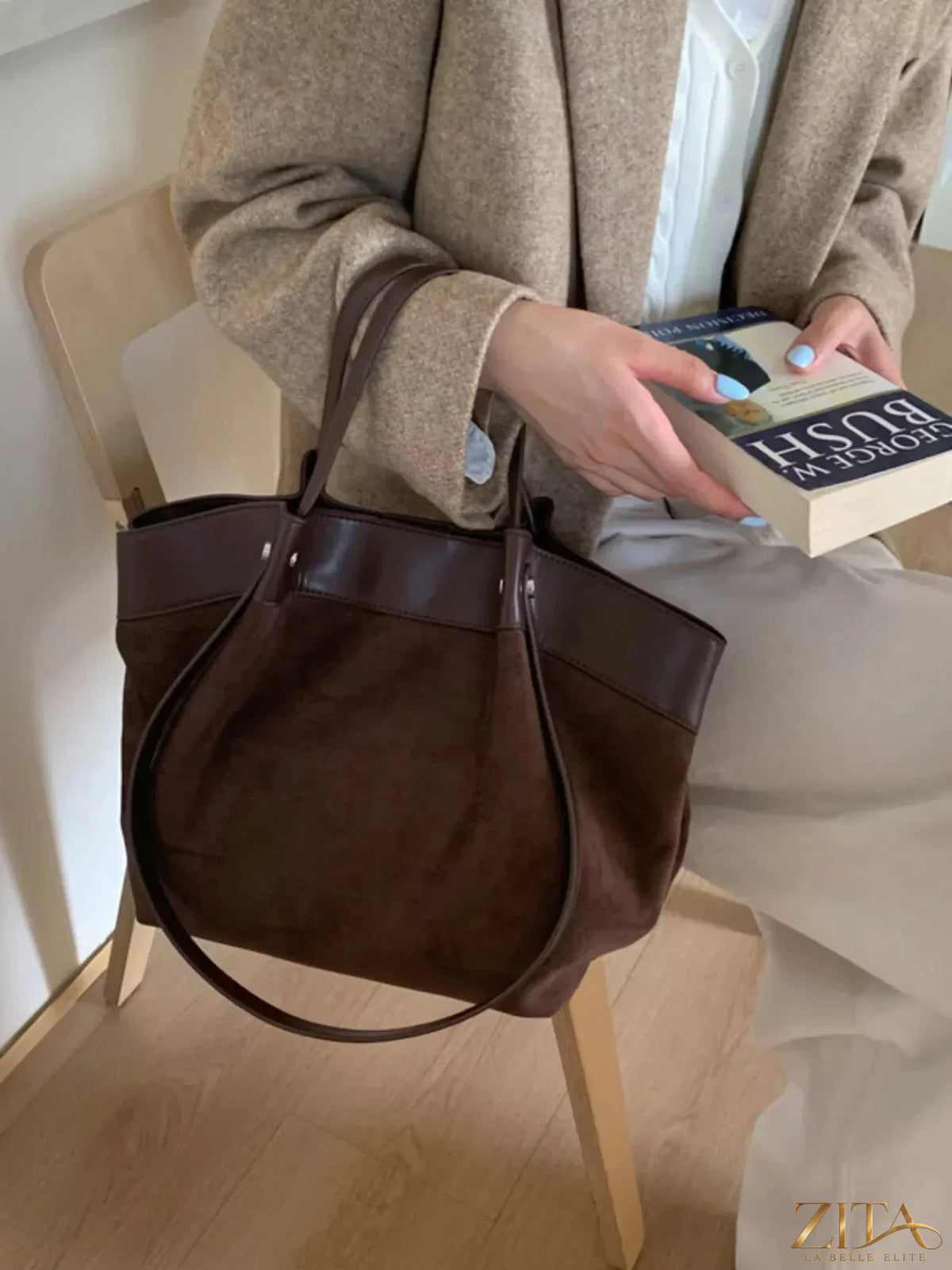 Lightweight classic color tote bag by Zita La Belle Elite with sturdy handles and spacious interior for everyday use.